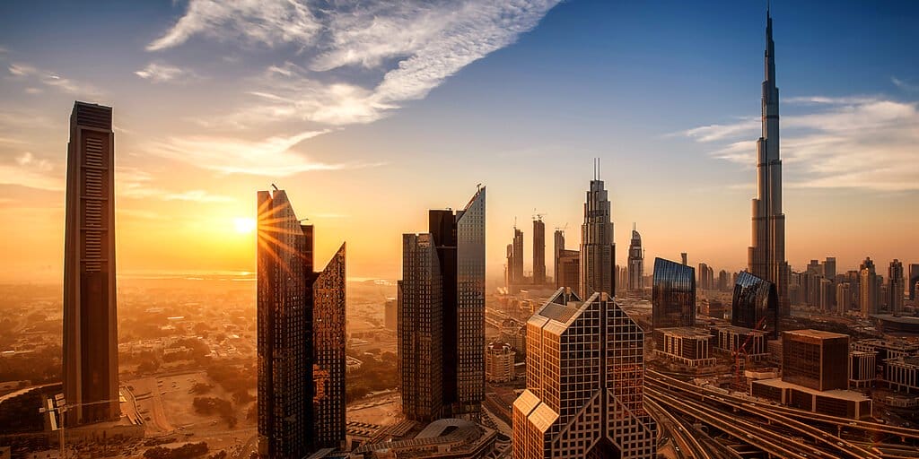 Abu Dhabi vs. Dubai: Which Emirate is Right for You?